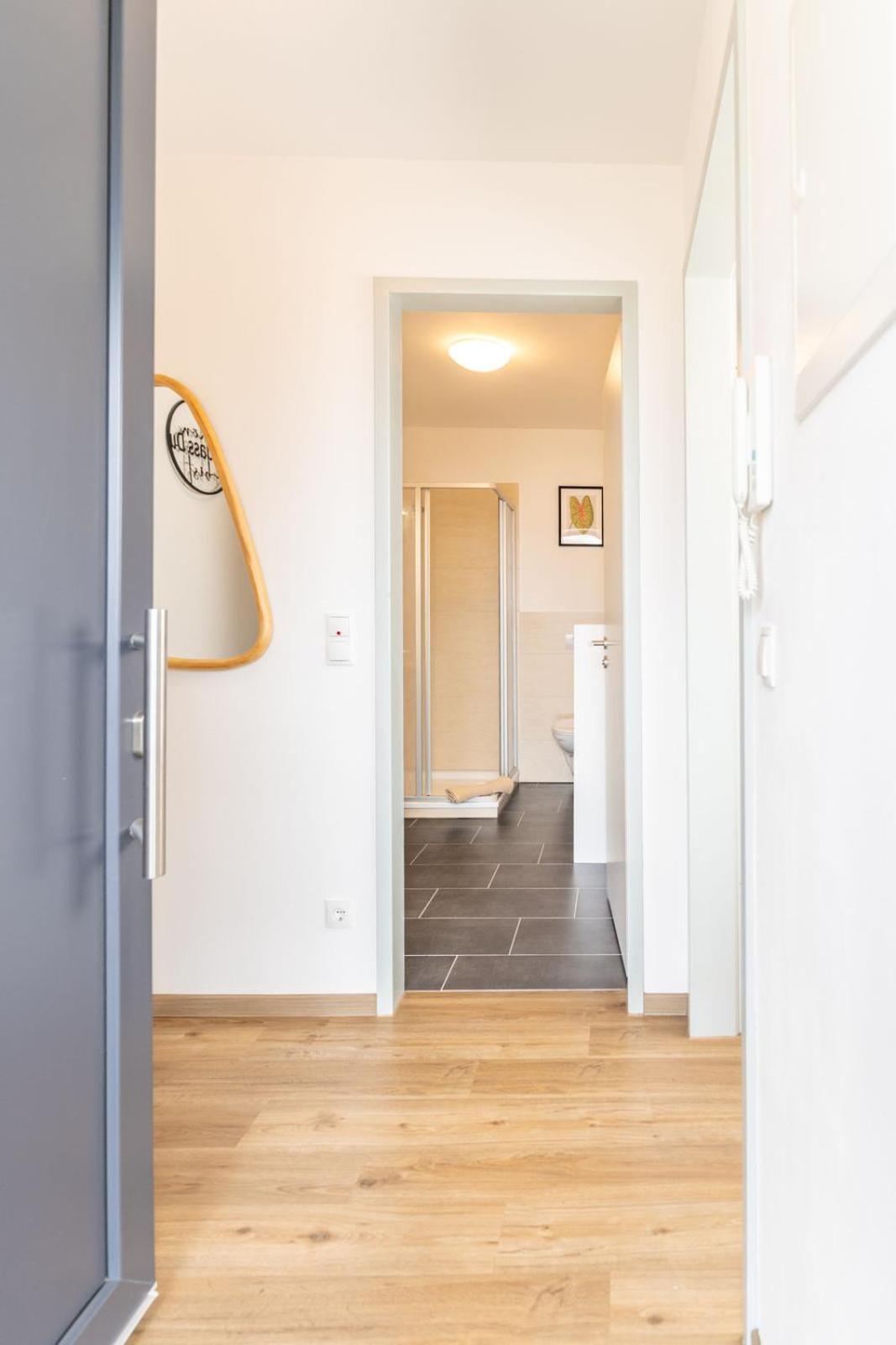 Appartement Modernes Mit Privatem Stellplatz Wenige Minuten Von Der Innenstadt & Mosel *
